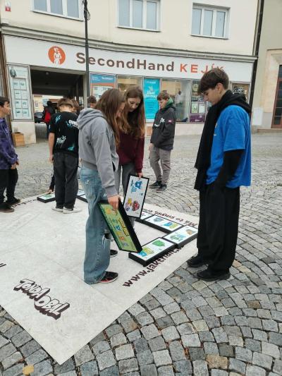 Praktická ukázka enviromentální výchovy na náměstí