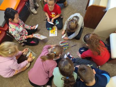 Chvilka s indiány v městské knihovně