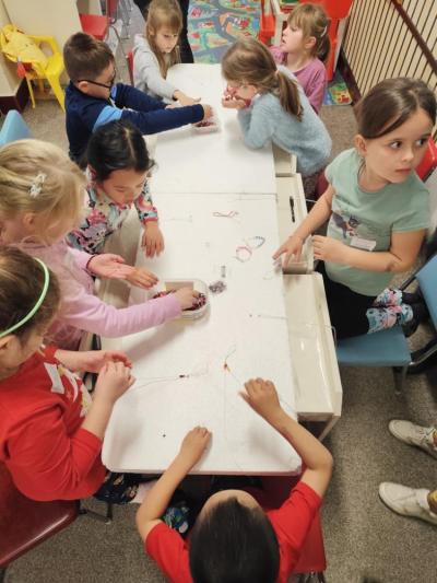 Chvilka s indiány v městské knihovně