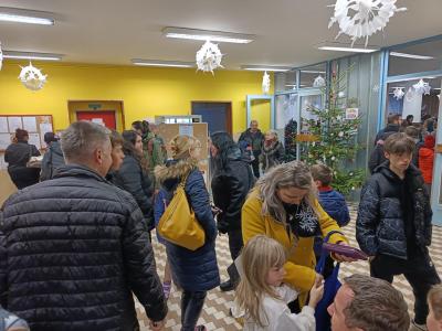Vánoční jarmark na naší škole přinesl kouzelnou atmosféru