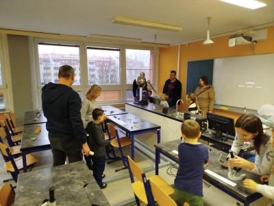 Den otevřených dveří přilákal budoucí žáky i jejich rodiče